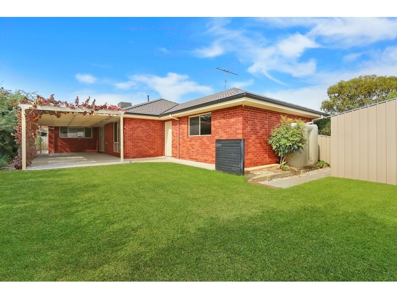 14 Quandong Road, Thurgoona NSW 2640