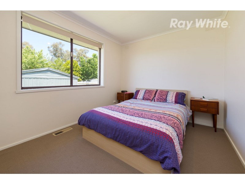 443 Kaitlers Road, Lavington NSW 2641