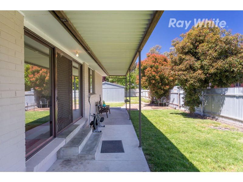 443 Kaitlers Road, Lavington NSW 2641