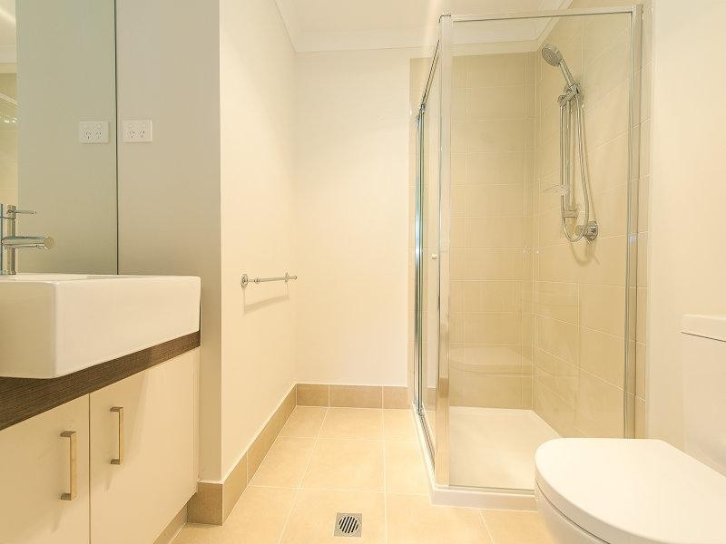 4 Brookfield Mews, Lavington NSW 2641