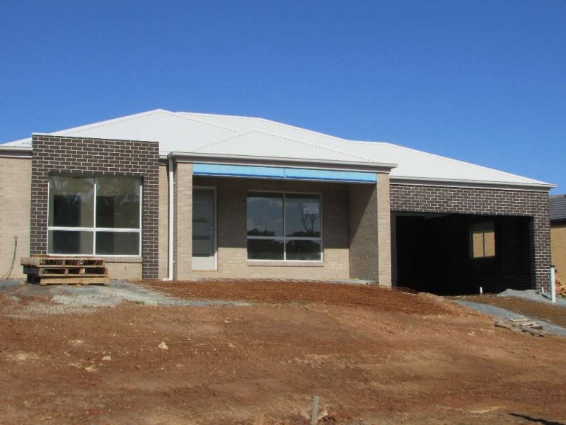 32 Cornwell Street, Lavington NSW 2641