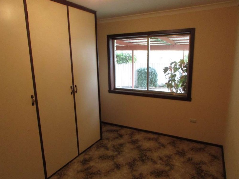 472 McKenzie Street, Lavington NSW 2641