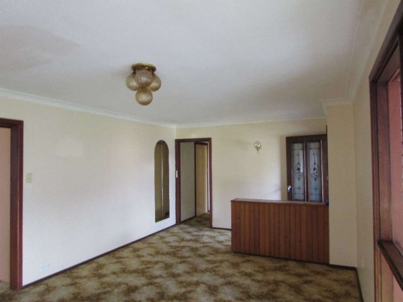 472 McKenzie Street, Lavington NSW 2641