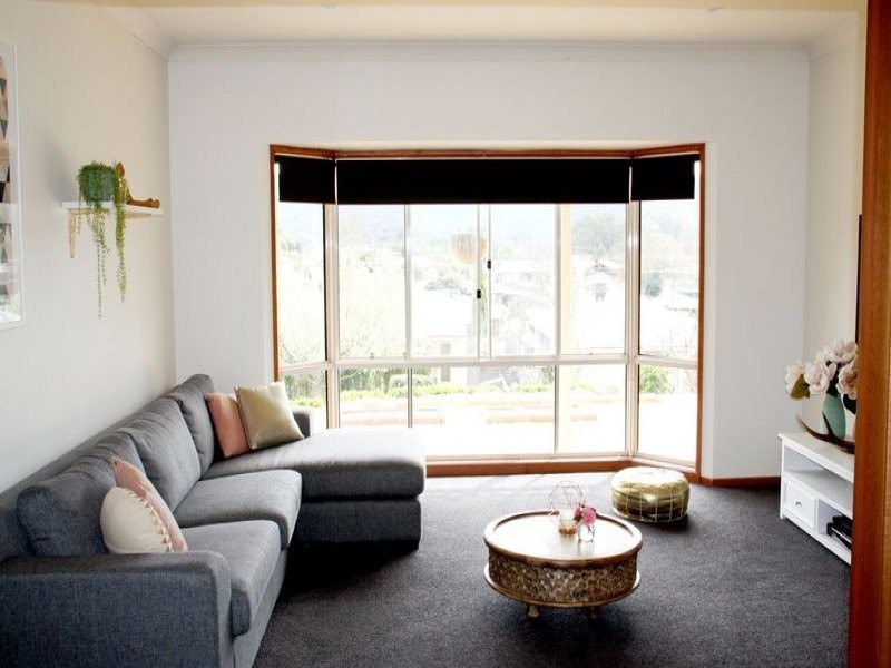 15 Orchard Way, Lavington NSW 2641