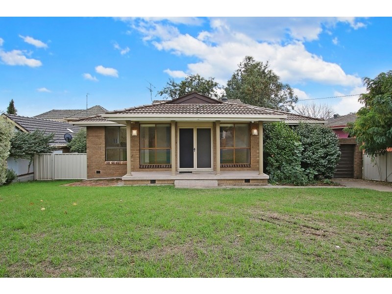 389 Woodstock Court, East Albury NSW 2640