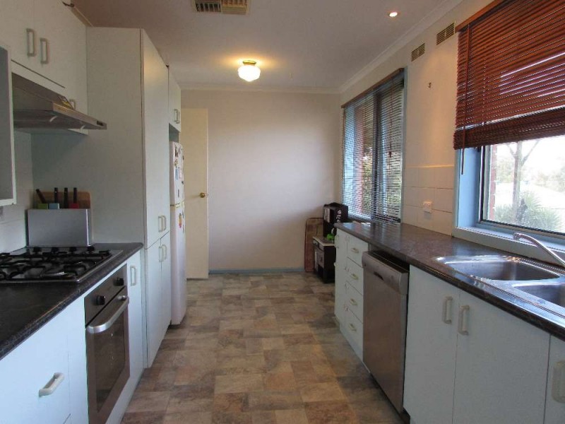 77 Kosciusko Road, Thurgoona NSW 2640