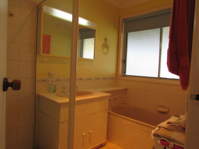 77 Kosciusko Road, Thurgoona NSW 2640