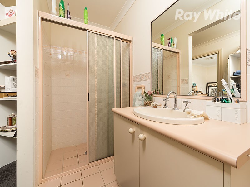 8 Creighton Court, Lavington NSW 2641