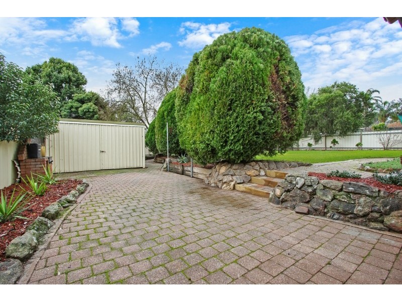 24 Yellow Gum Way, Thurgoona NSW 2640