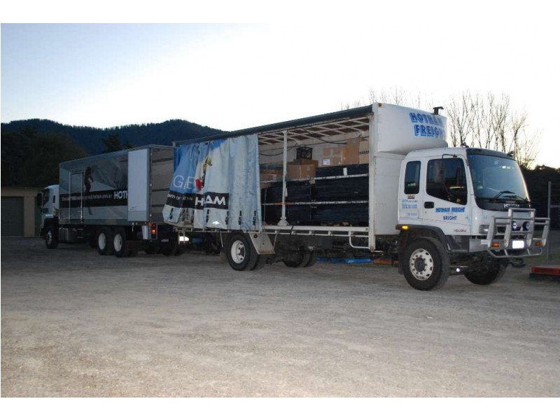 32 Churchill Place, Bright VIC 3741