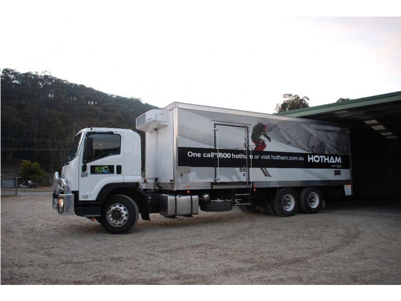 32 Churchill Place, Bright VIC 3741