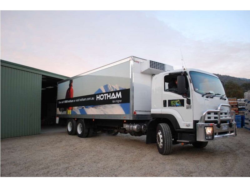 32 Churchill Place, Bright VIC 3741