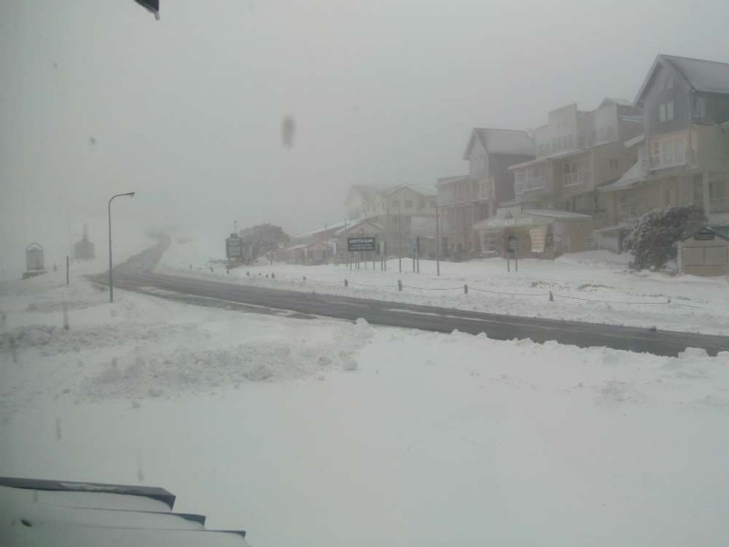 32 Churchill Place, Bright VIC 3741