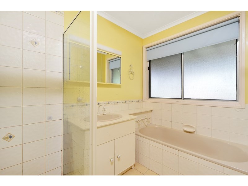 77 Kosciuszko Road, Thurgoona NSW 2640