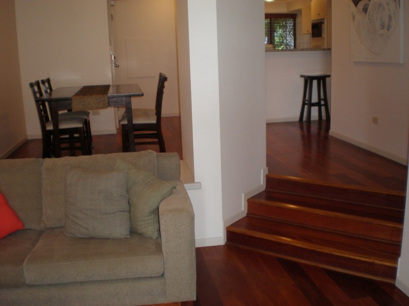 5/78 CAIRNS STREET, Kangaroo Point QLD 4169