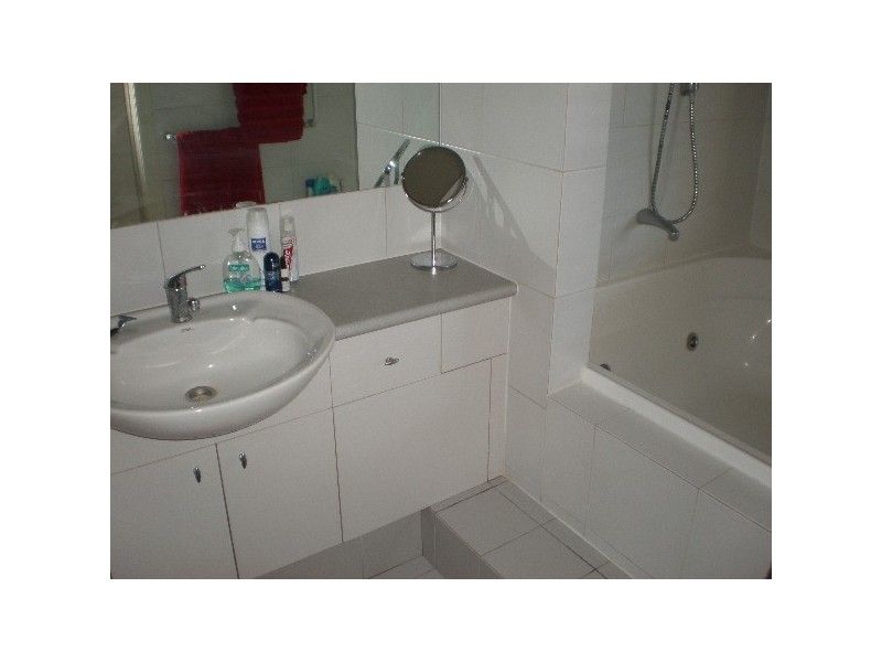 5/78 CAIRNS STREET, Kangaroo Point QLD 4169