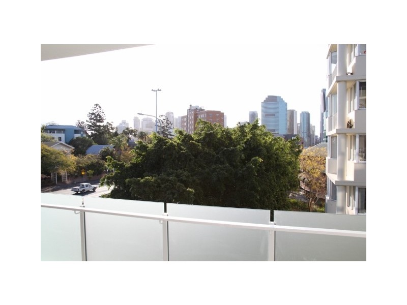 U101 / 85 O’CONNELL STREET, Kangaroo Point QLD 4169