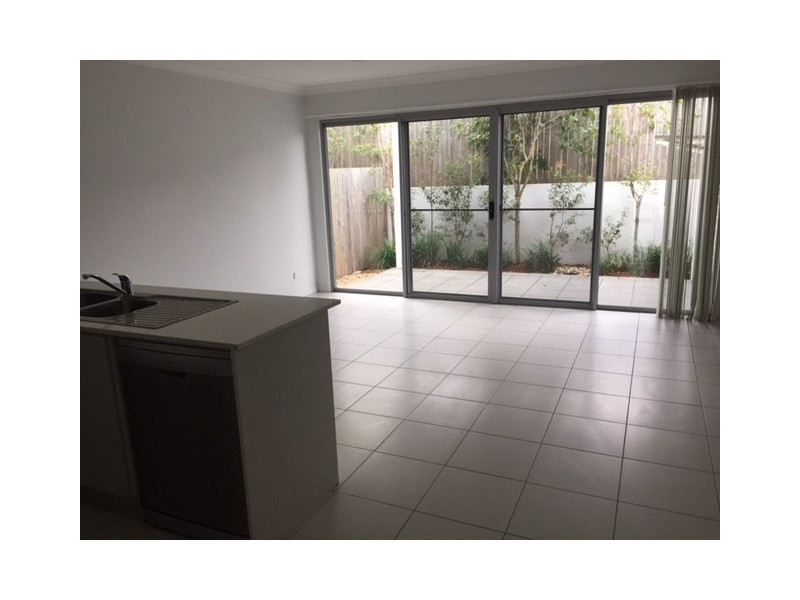 4 /60 Cowie Rd, Carseldine QLD 4034