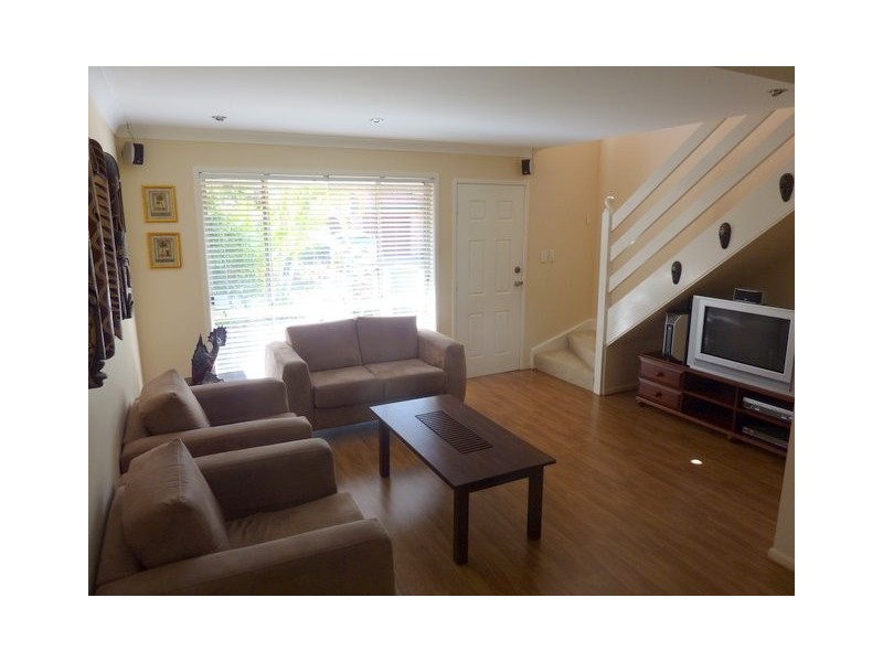 42 -75 Brown St, Labrador QLD 4215