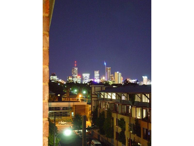 54 T Vernon Tce, Teneriffe QLD 4005