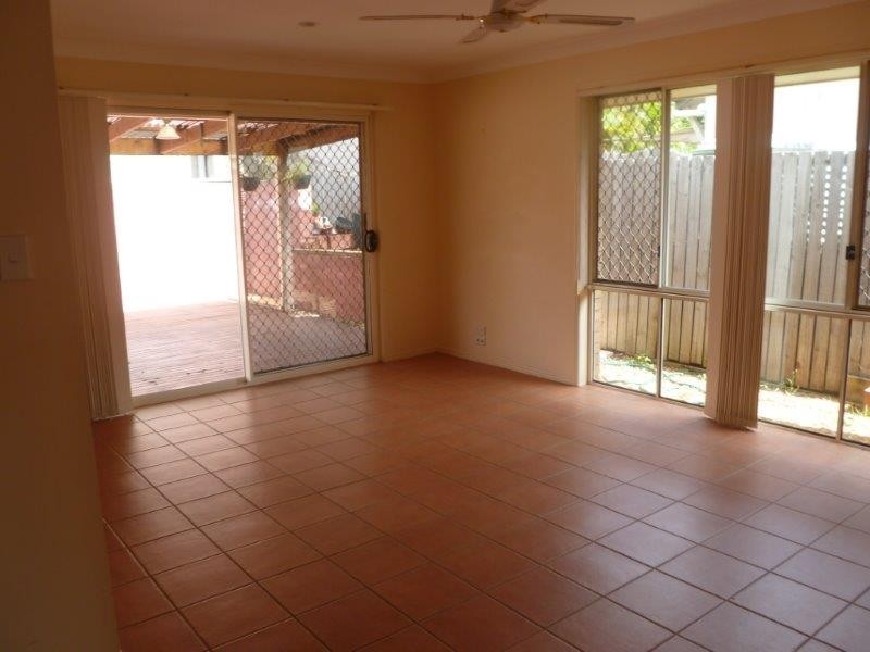 9 Lisa Street, Mcdowall QLD 4053