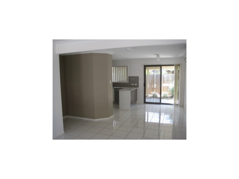 1/5 Cotterell, Kallangur QLD 4503