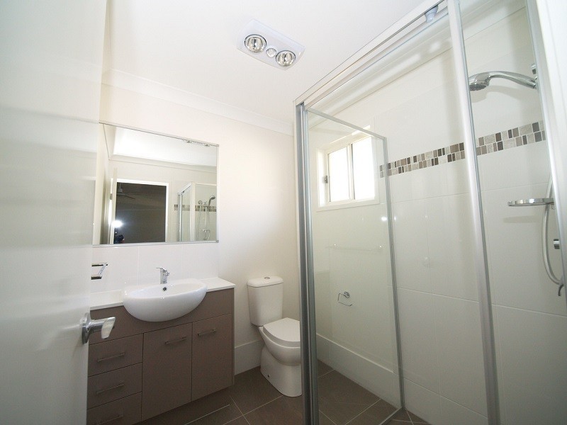 2 Clarence Street, Pimpama QLD 4209