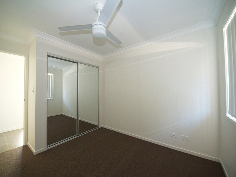 2 Clarence Street, Pimpama QLD 4209