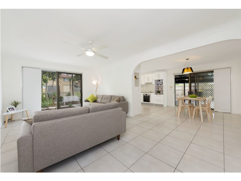 48 Sherborne Street, Carindale QLD 4152
