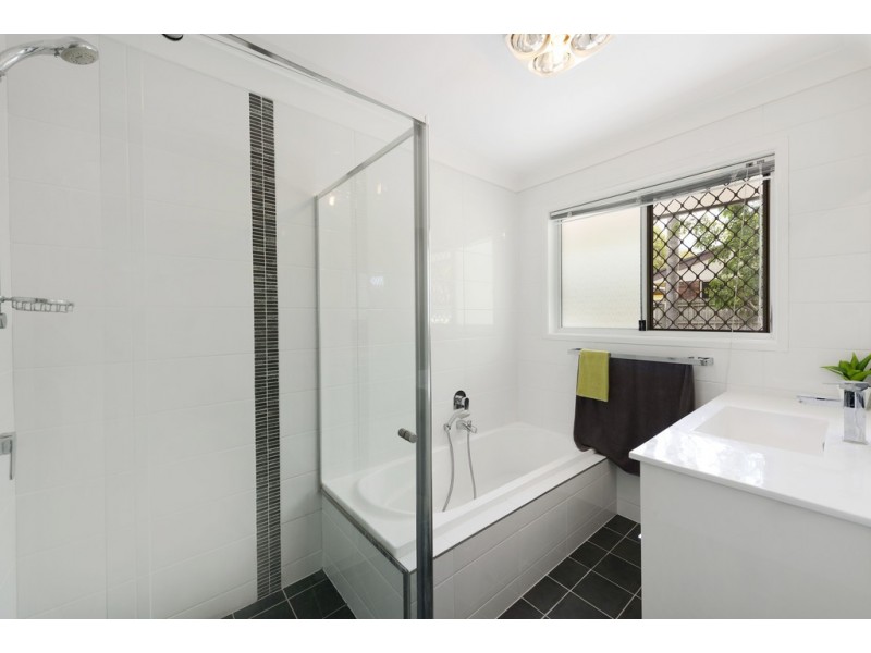 48 Sherborne Street, Carindale QLD 4152