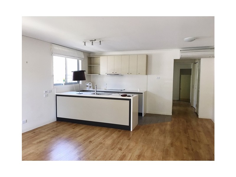 3/3 prospect tce, St Lucia QLD 4067