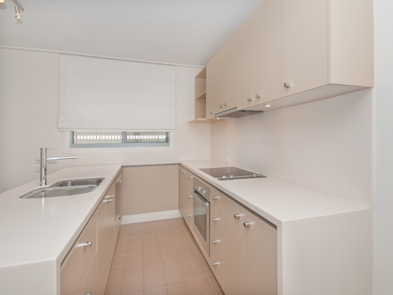 3/3 prospect tce, St Lucia QLD 4067