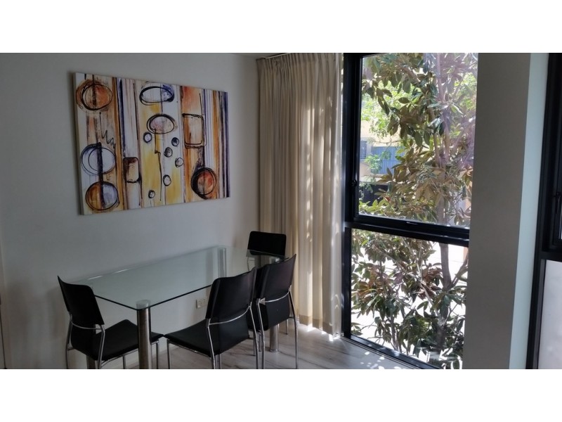 2 / 454 Upper Edward Street, Spring Hill QLD 4000