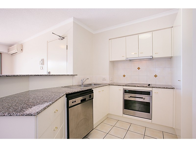 37/45 Harries Rd, Coorparoo QLD 4151