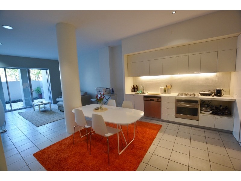 A12/38 Skyring Tce, Teneriffe QLD 4005