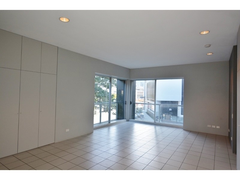 B01 / 38 Skyring Tce, Teneriffe QLD 4005