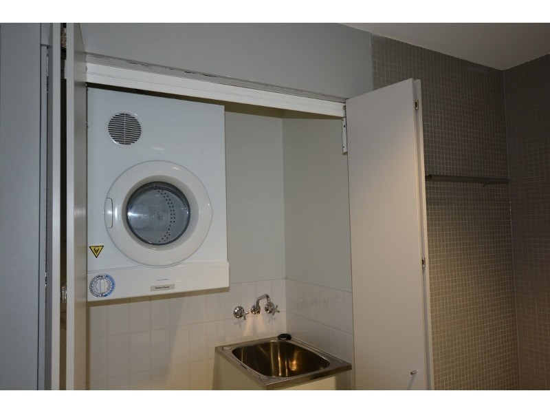 B01 / 38 Skyring Tce, Teneriffe QLD 4005