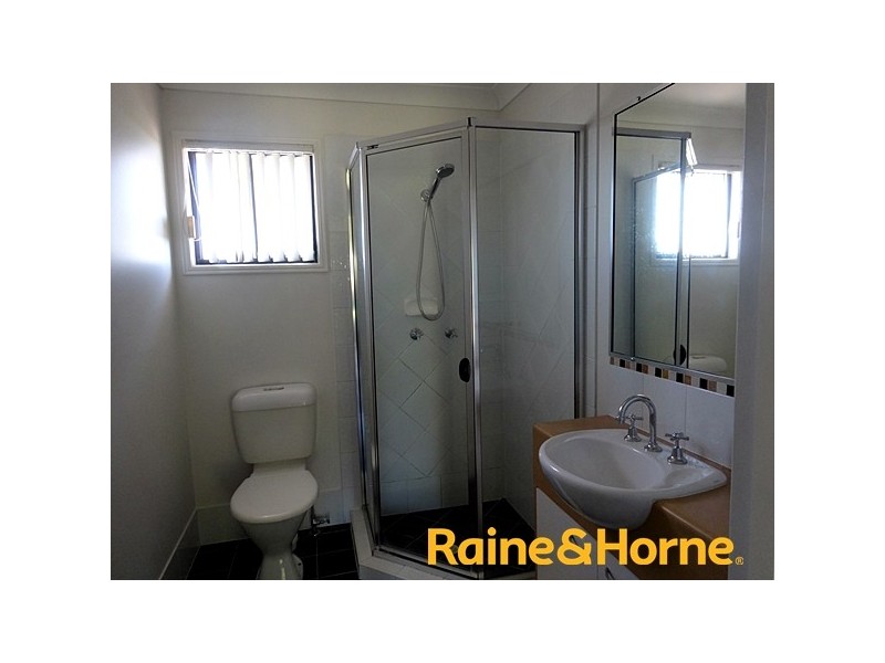 9/11 Federation Street, Wynnum West QLD 4178