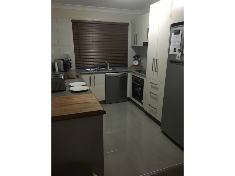 118 Highfield Drive, Merrimac QLD 4226
