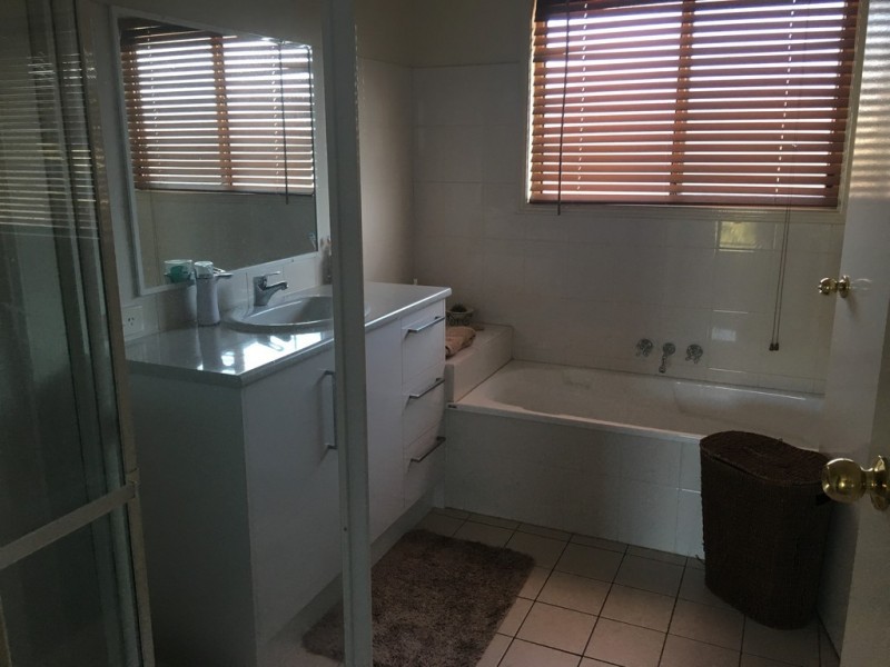 118 Highfield Drive, Merrimac QLD 4226