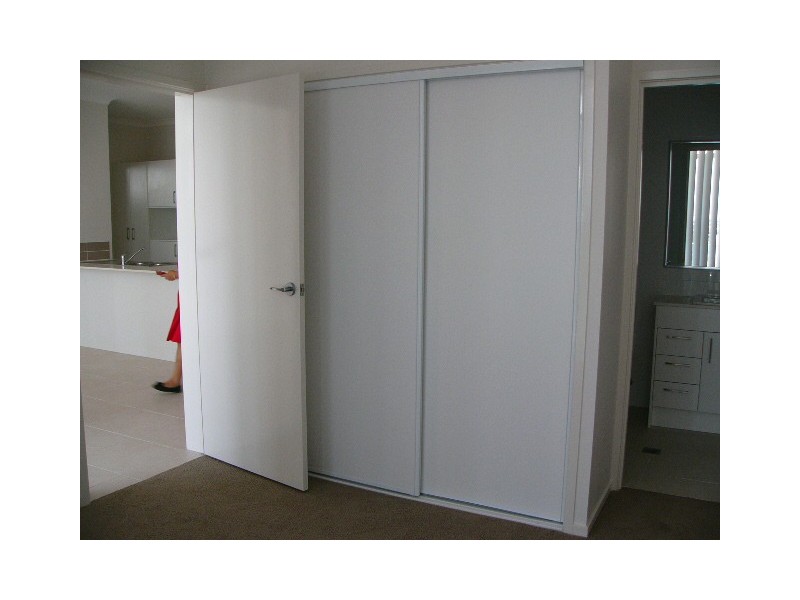 3 McLennan Court, North Lakes QLD 4509