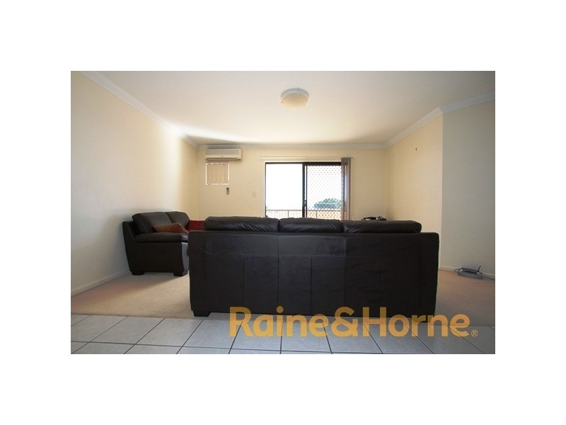 15 Dansie Street, Greenslopes QLD 4120