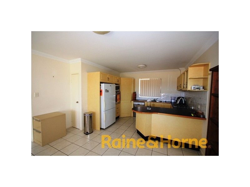 15 Dansie Street, Greenslopes QLD 4120