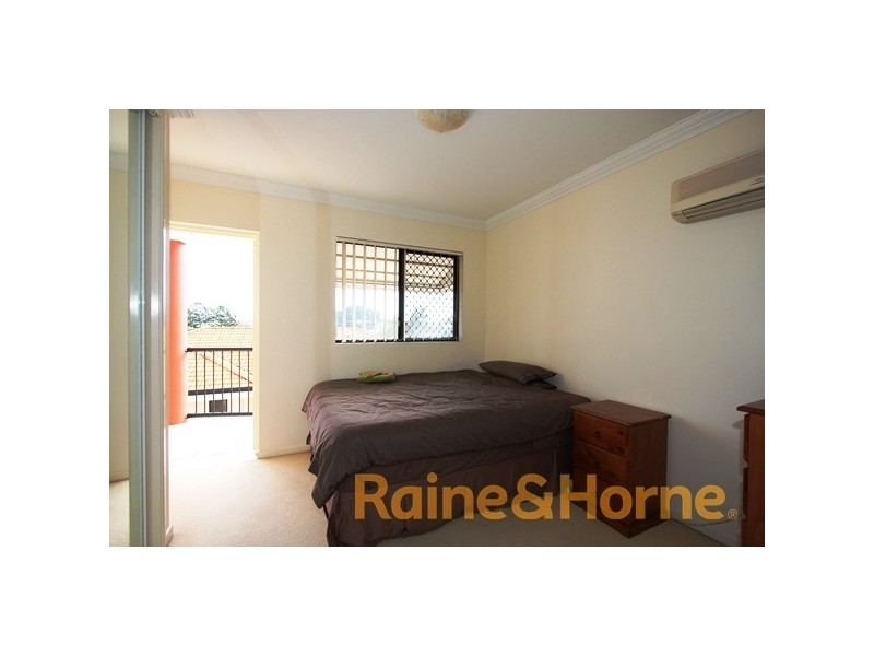 15 Dansie Street, Greenslopes QLD 4120