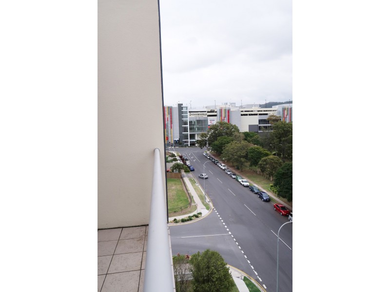 8 Belgrave road, Indooroopilly QLD 4068