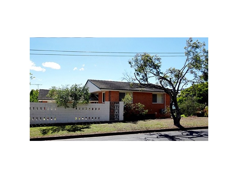 8 Hillsdale Street, Morningside QLD 4170