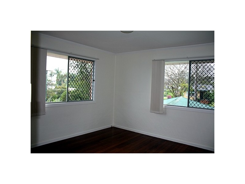 8 Hillsdale Street, Morningside QLD 4170