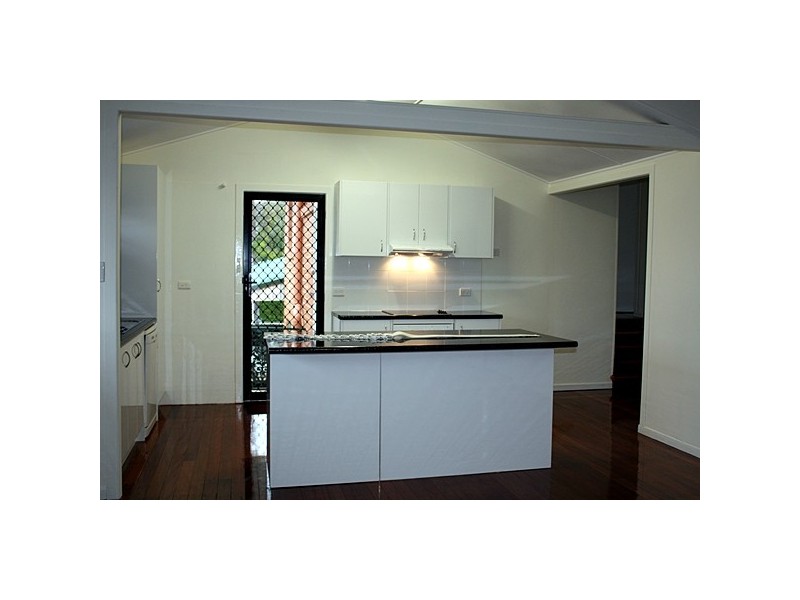 8 Hillsdale Street, Morningside QLD 4170