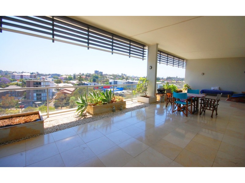 Unit41/ 8-14 Belgrave, Indooroopilly QLD 4068