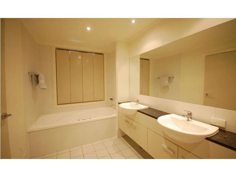 Unit41/ 8-14 Belgrave, Indooroopilly QLD 4068